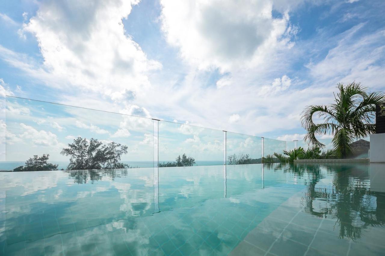 Surin Heights Villa Bagian luar foto
